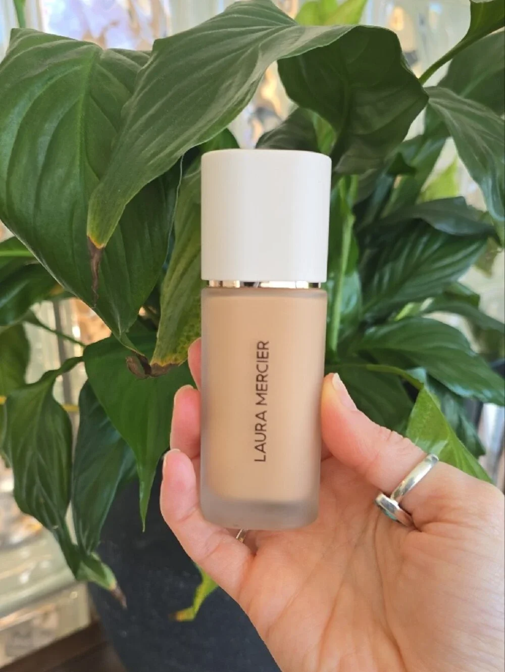 laura mercier creamy beige